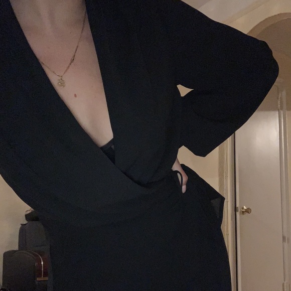 Lush flowy wrap tie blouse - Picture 1 of 3